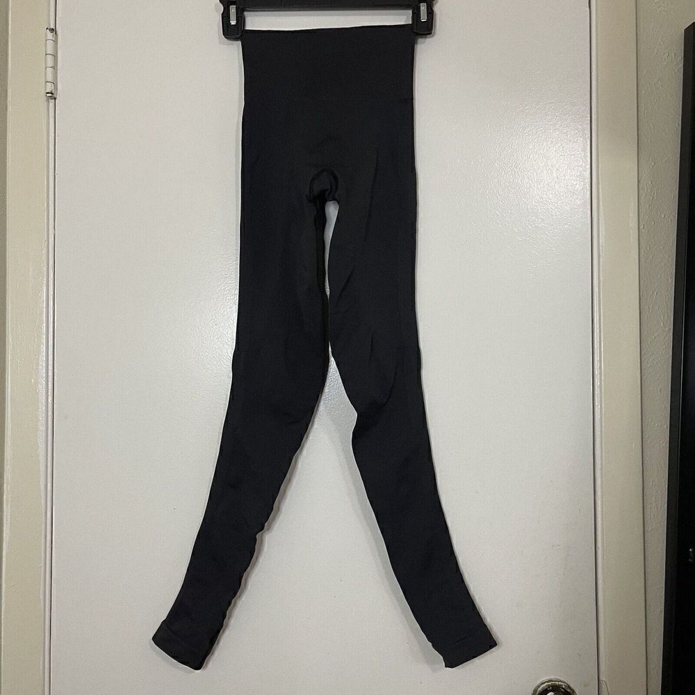 LULULEMON black charcoal seamless high rise workout leggings size 2